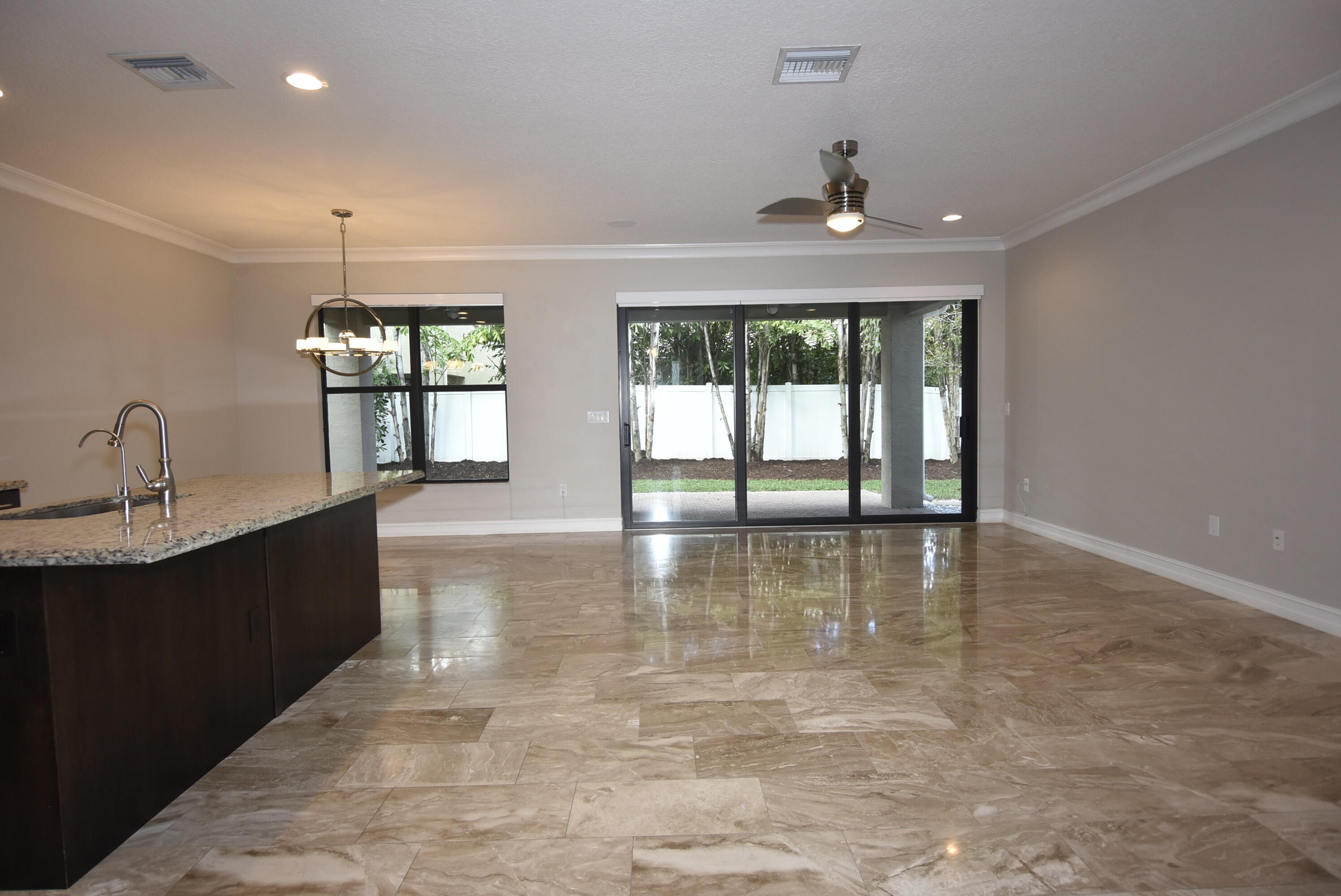 8079 Snowflake Obsidian Trail