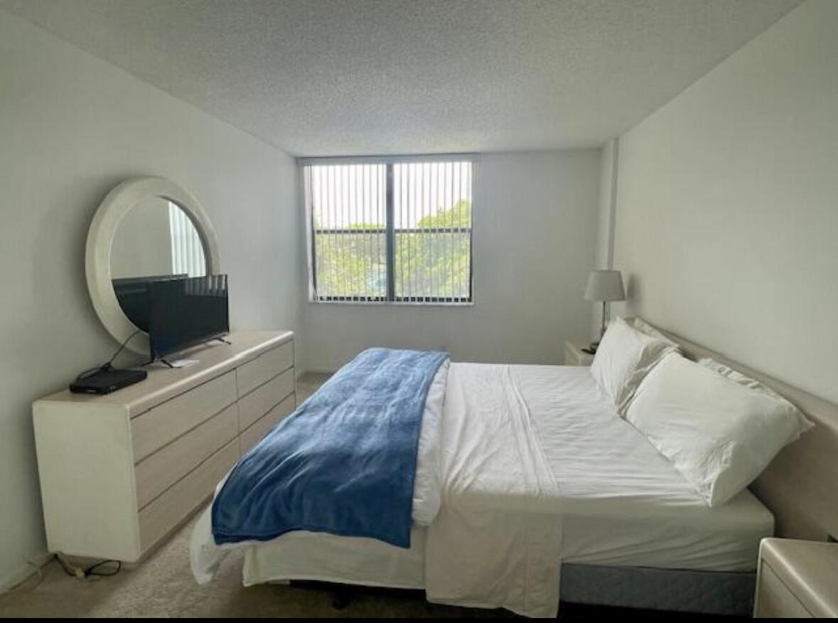 600 Egret Circle 7305