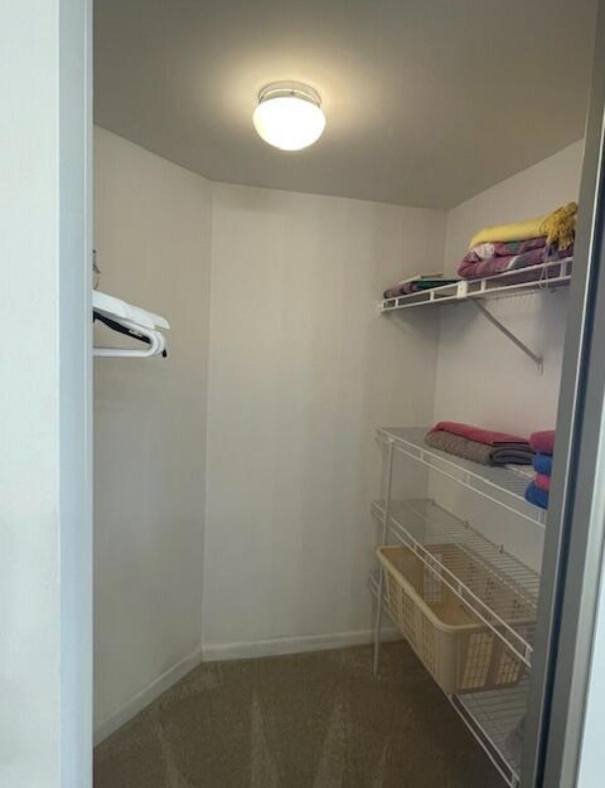 600 Egret Circle 7305
