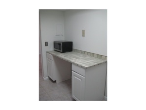 312 Northlake Drive 303