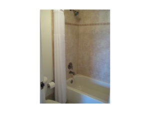 312 Northlake Drive 303