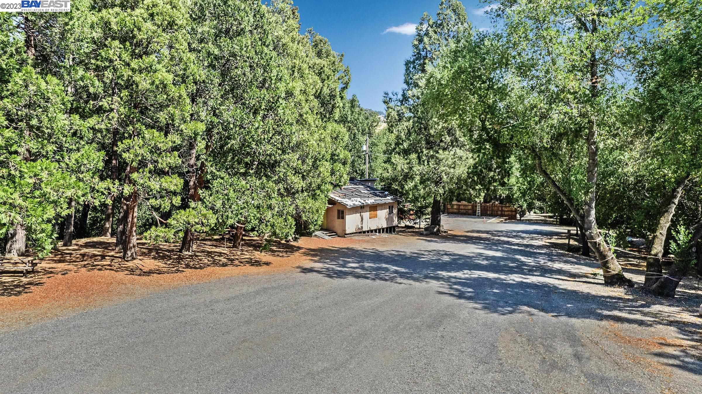 18235 Bollinger Canyon Rd