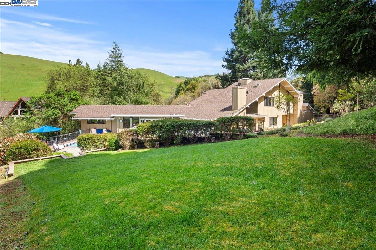 26465 Palomares Rd