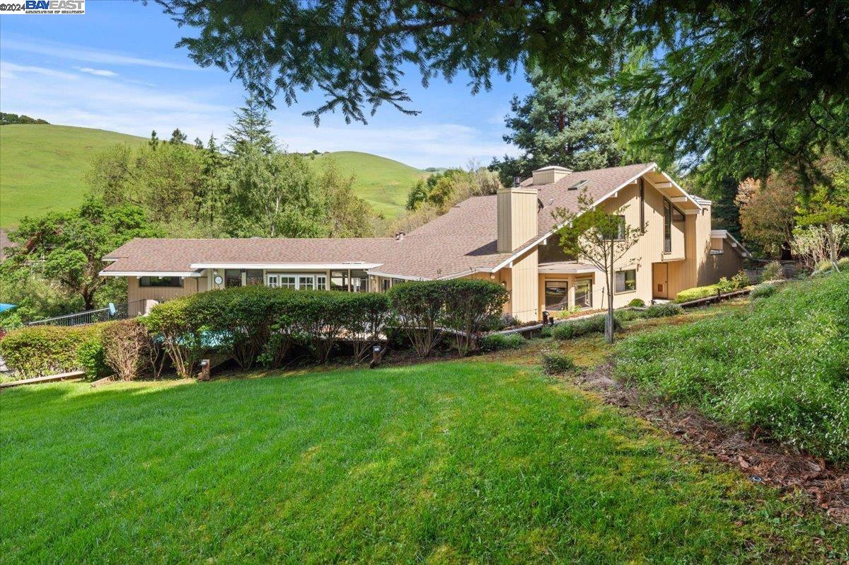 26465 Palomares Rd