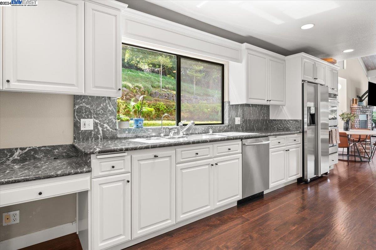 26465 Palomares Rd