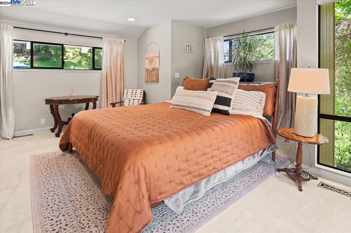 26465 Palomares Rd