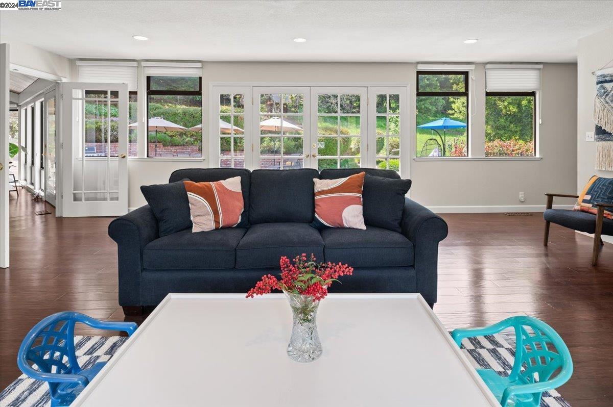 26465 Palomares Rd
