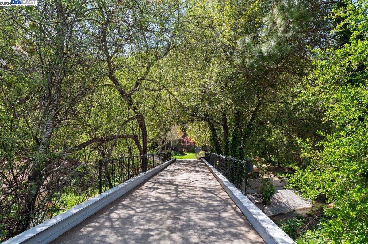 26465 Palomares Rd