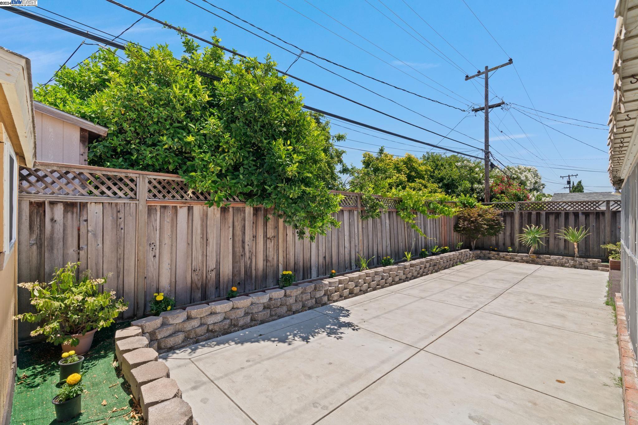 2974 Betsy Way