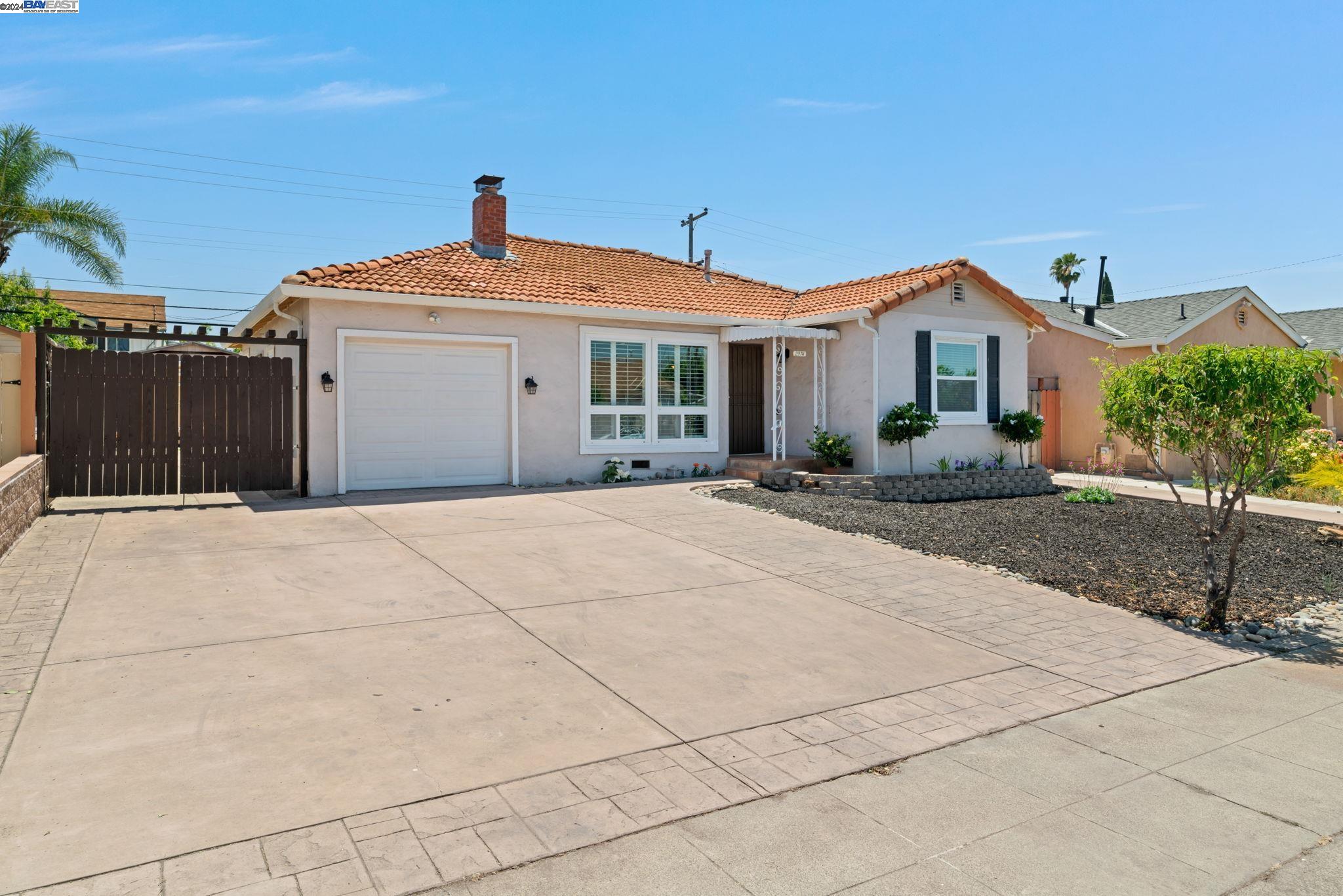 2974 Betsy Way