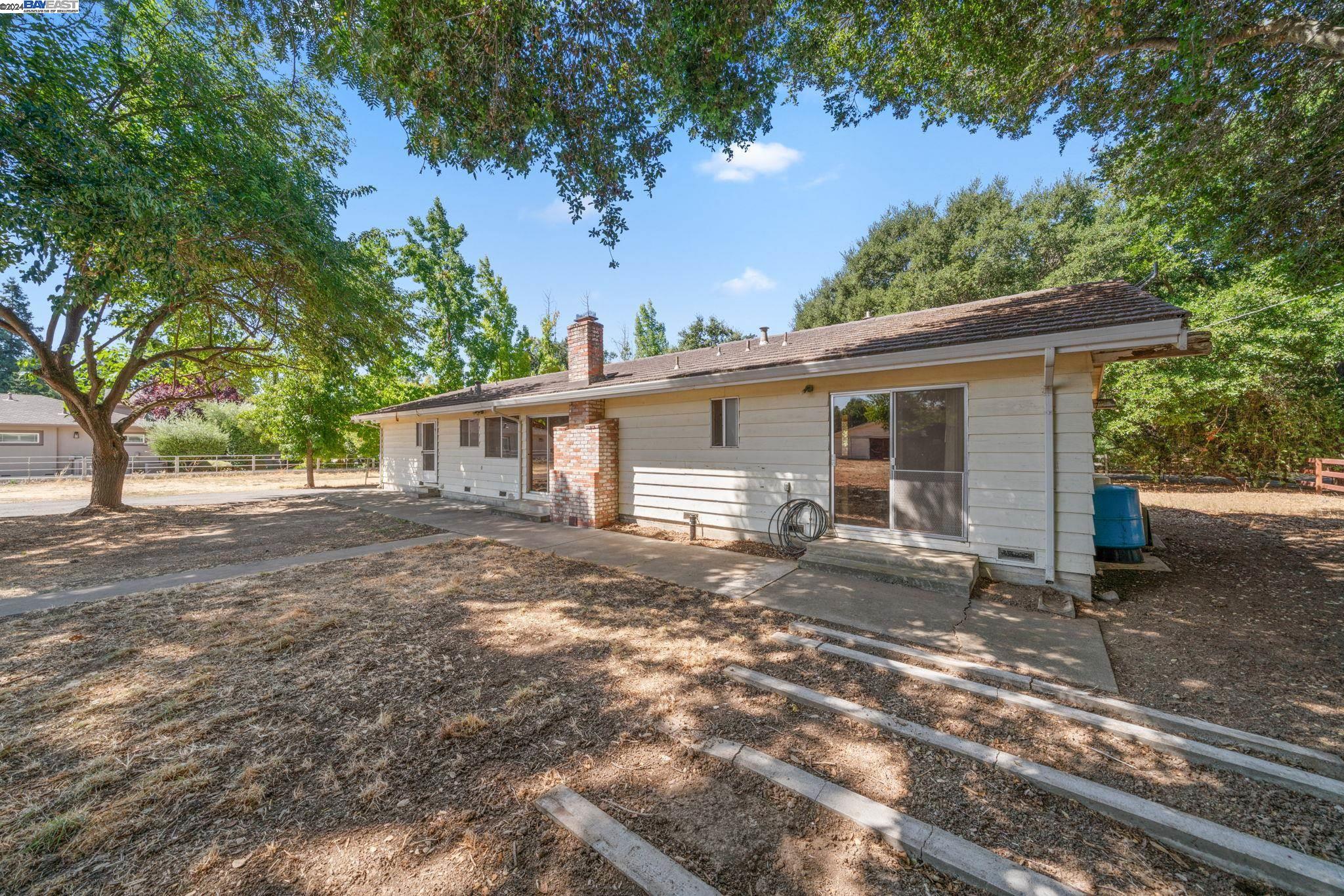 1430 Finley Rd