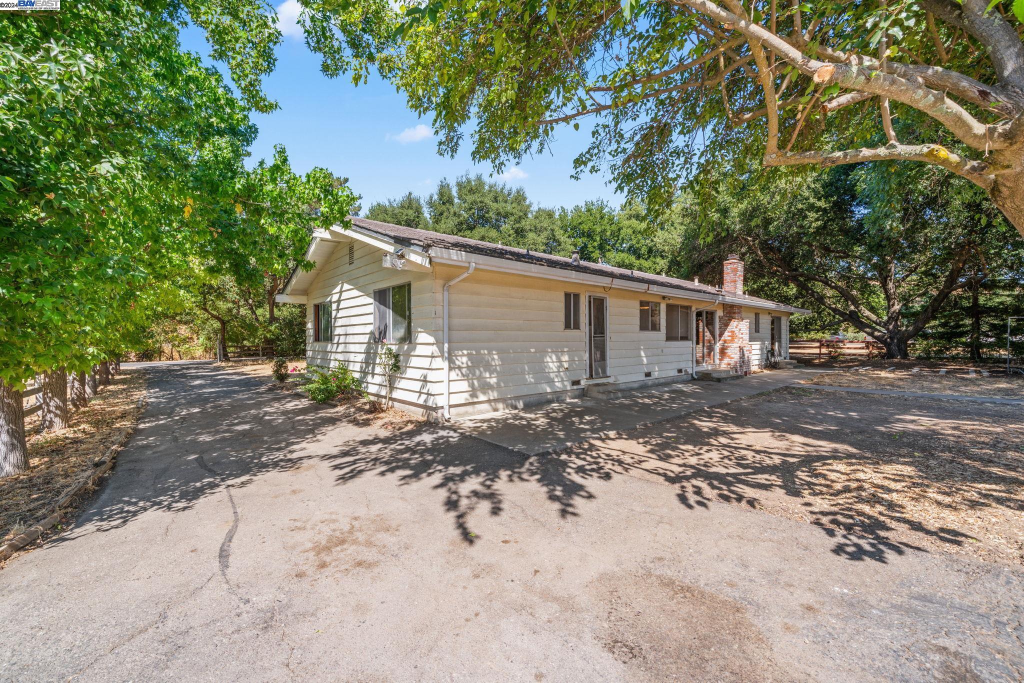 1430 Finley Rd