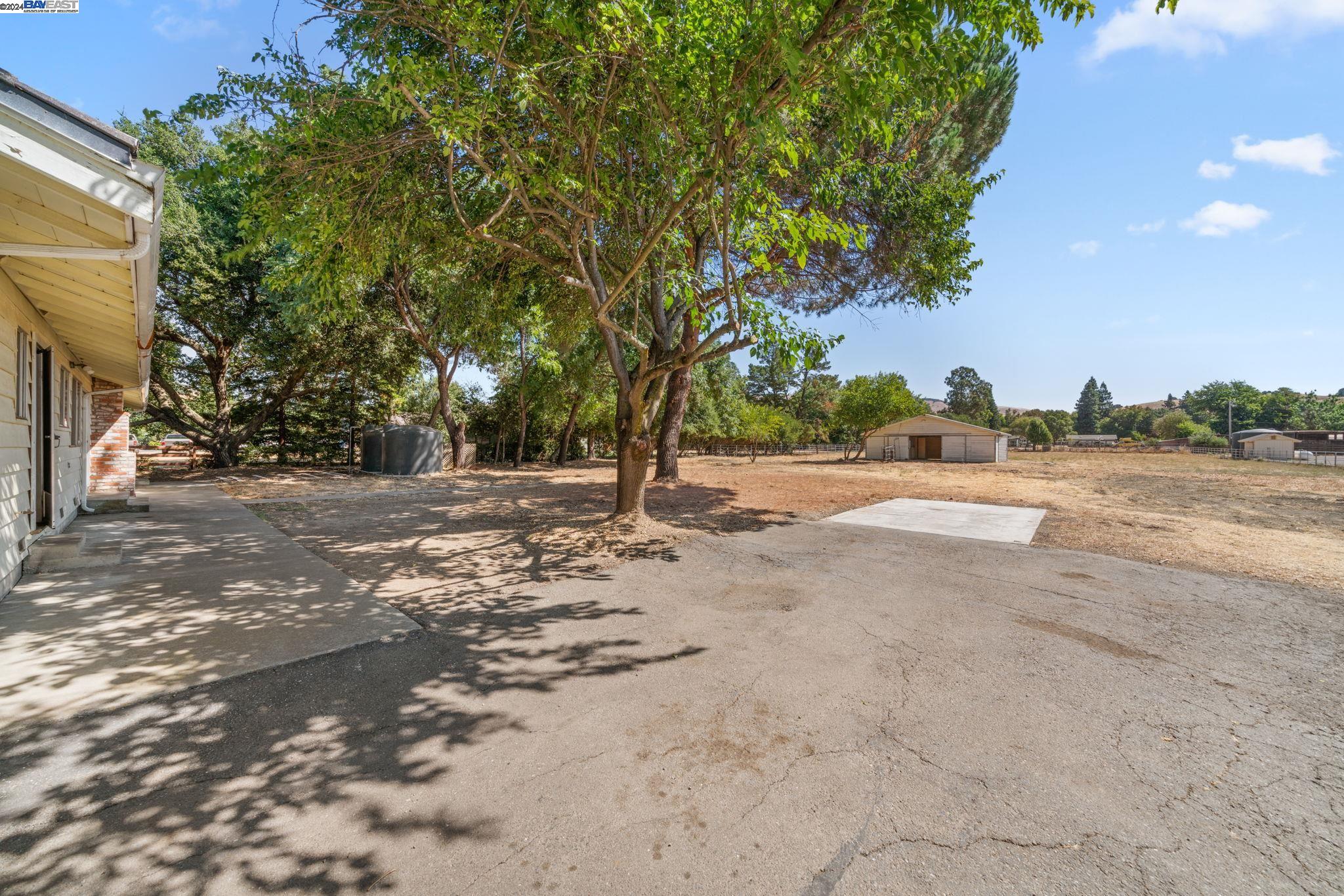 1430 Finley Rd