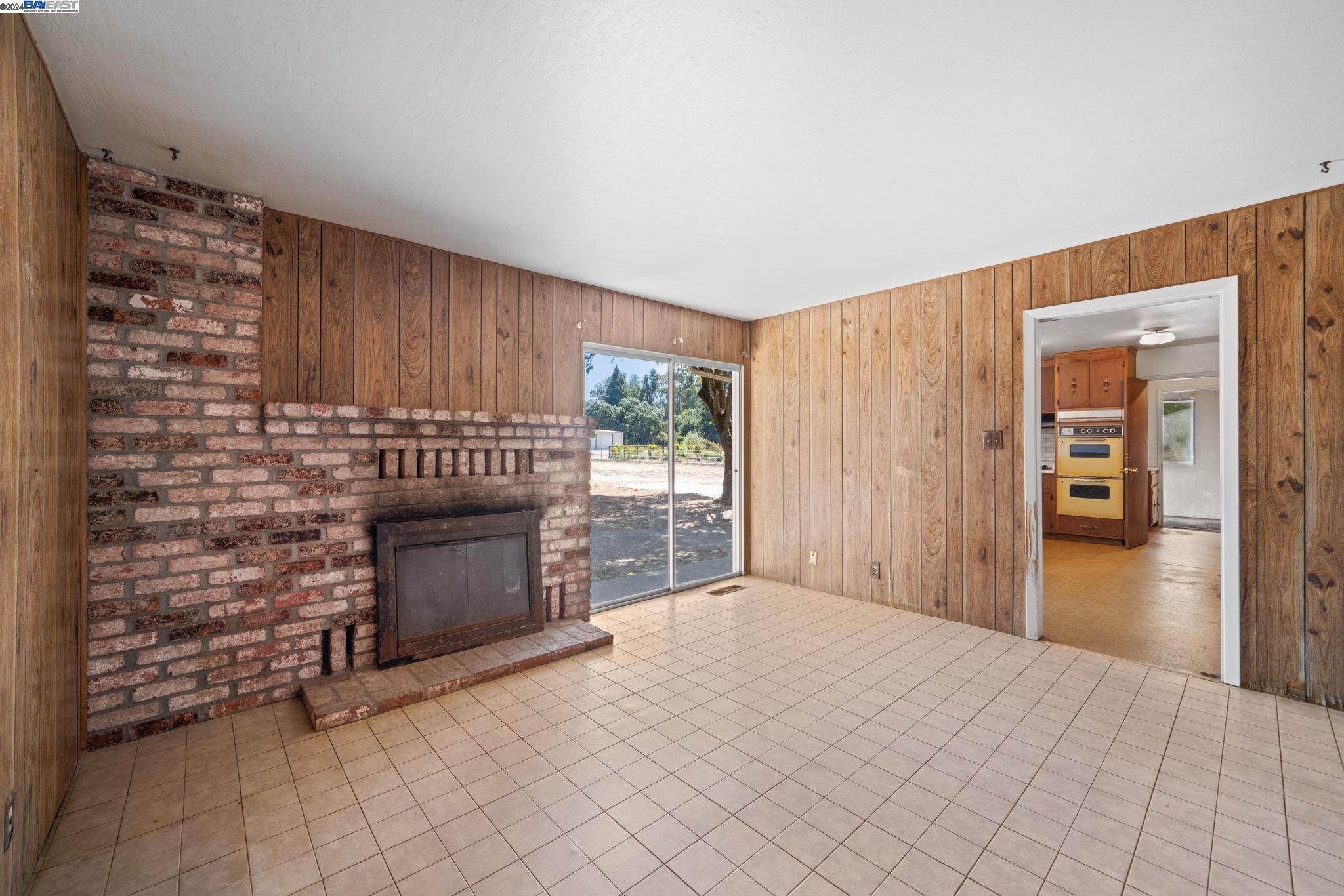1430 Finley Rd