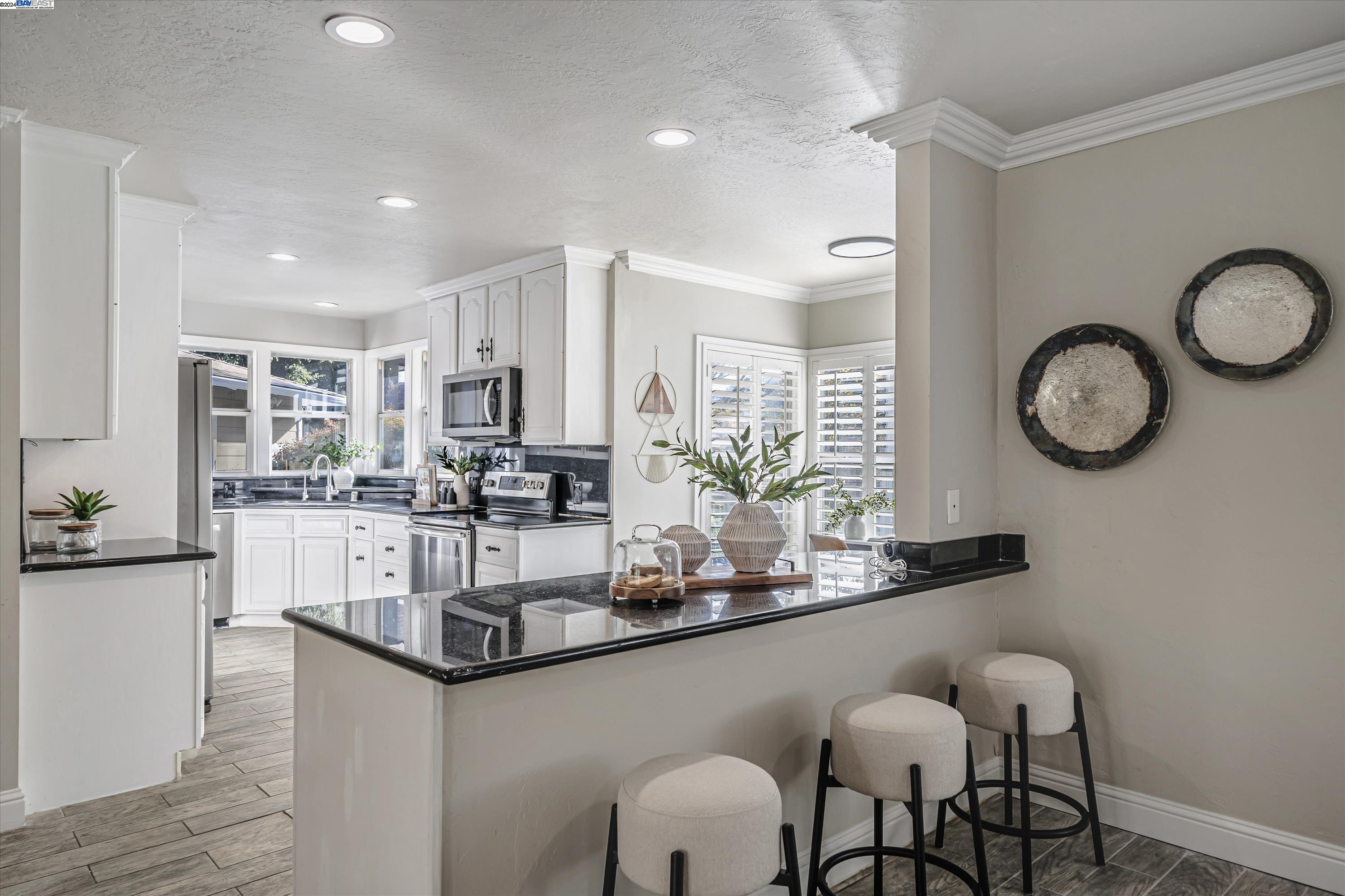 35650 Palomares Rd
