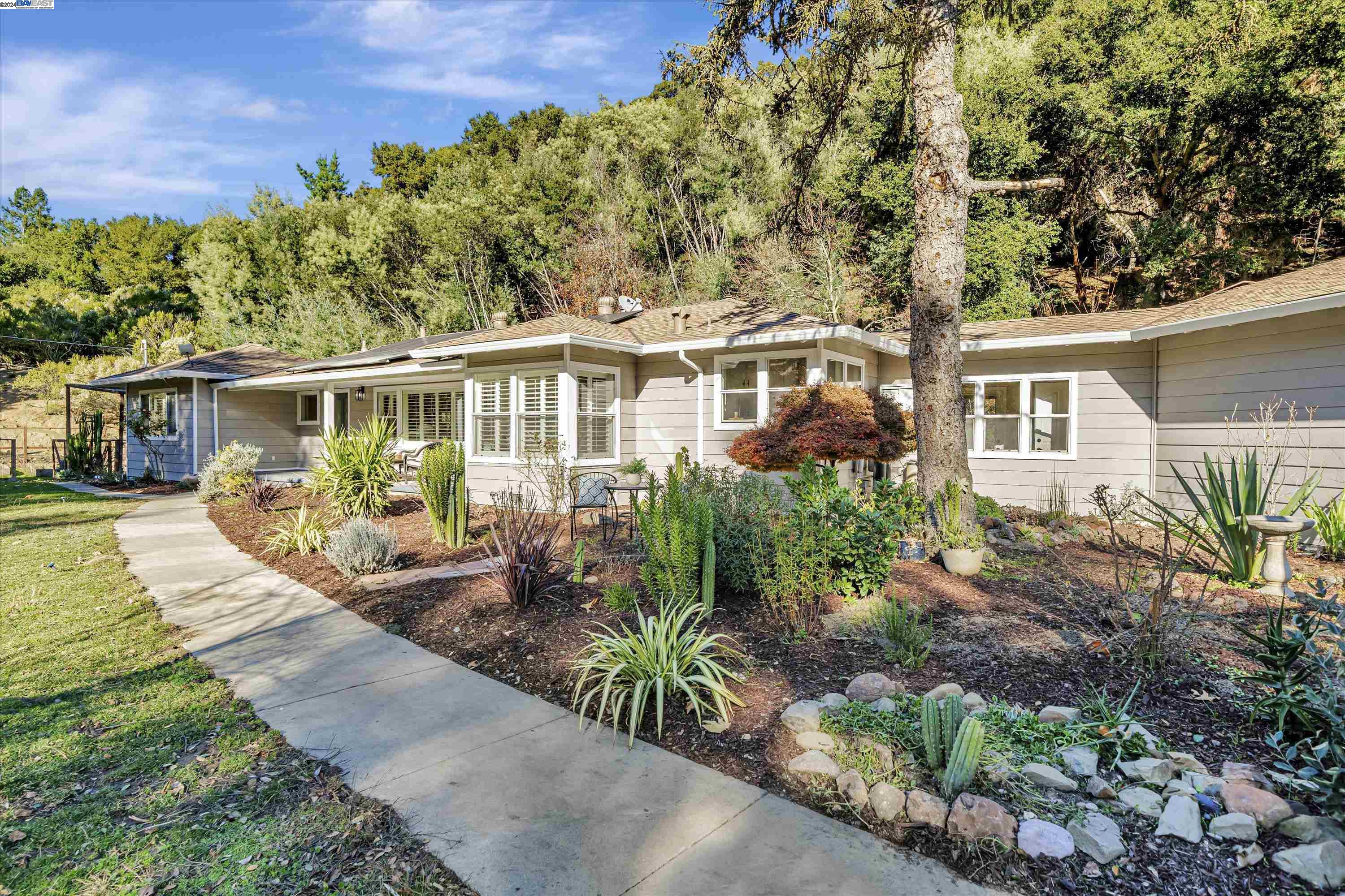 35650 Palomares Rd