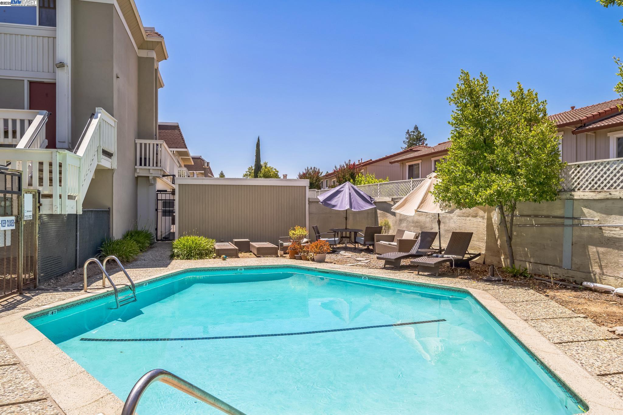 3399 Norton Way # 6