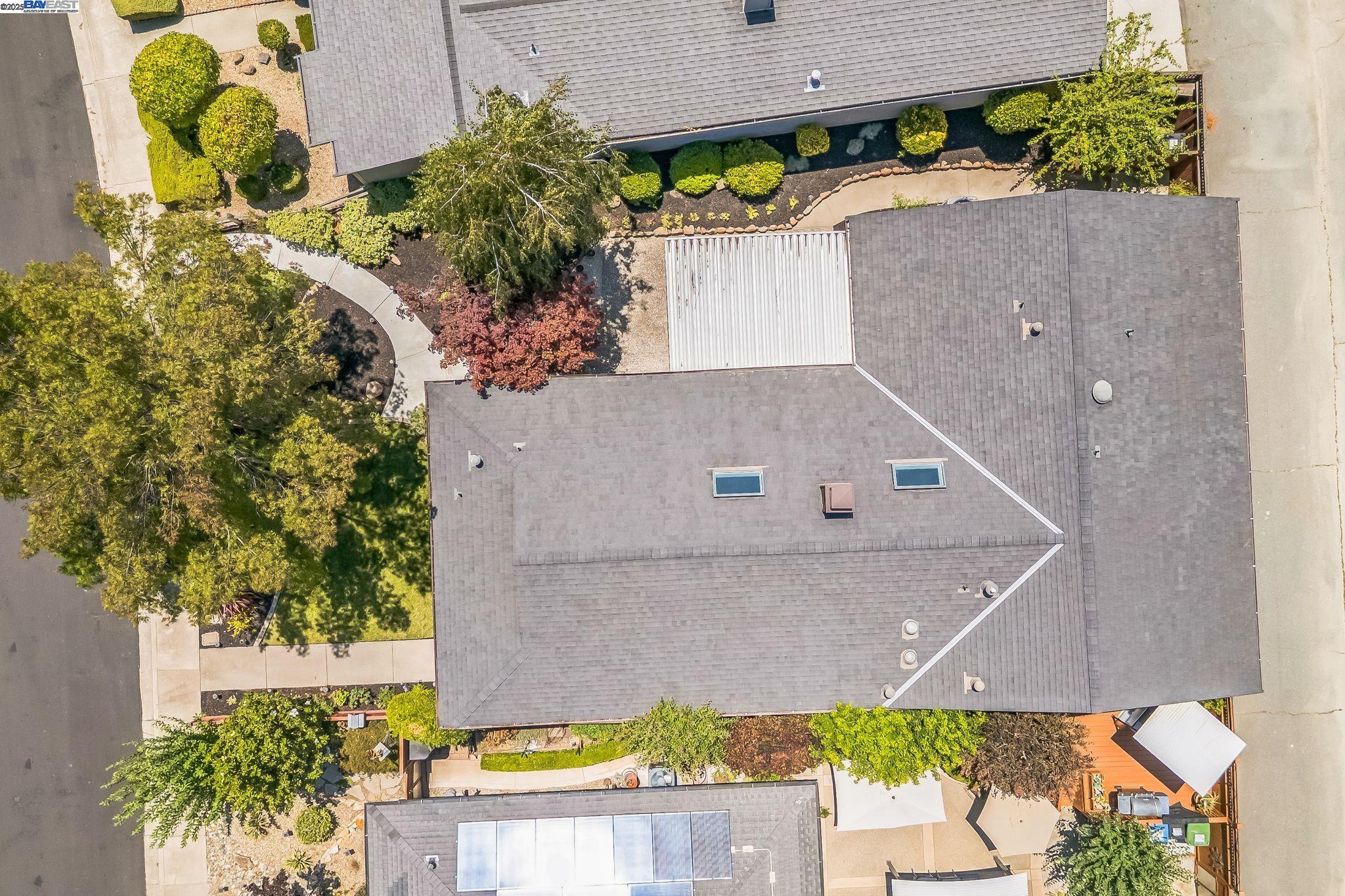 812 Luz Ct