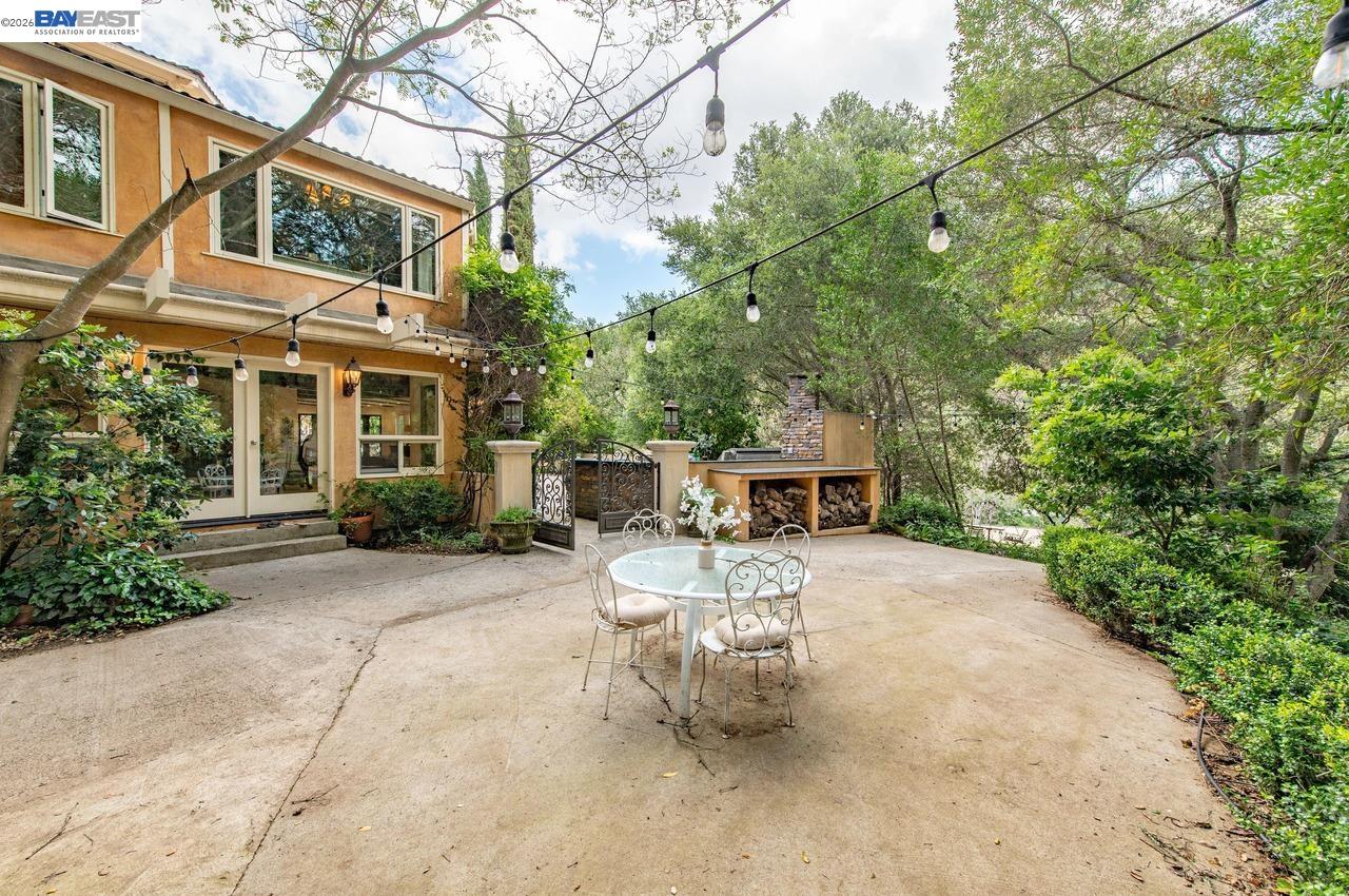 35655 Palomares Rd