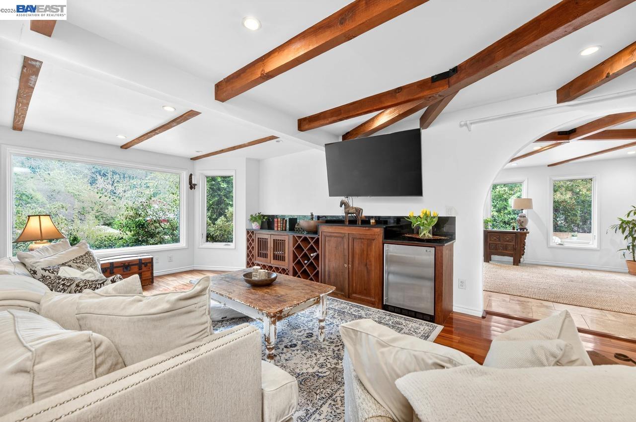 35655 Palomares Rd