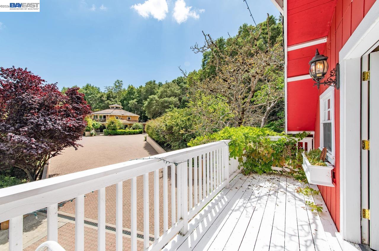 35655 Palomares Rd