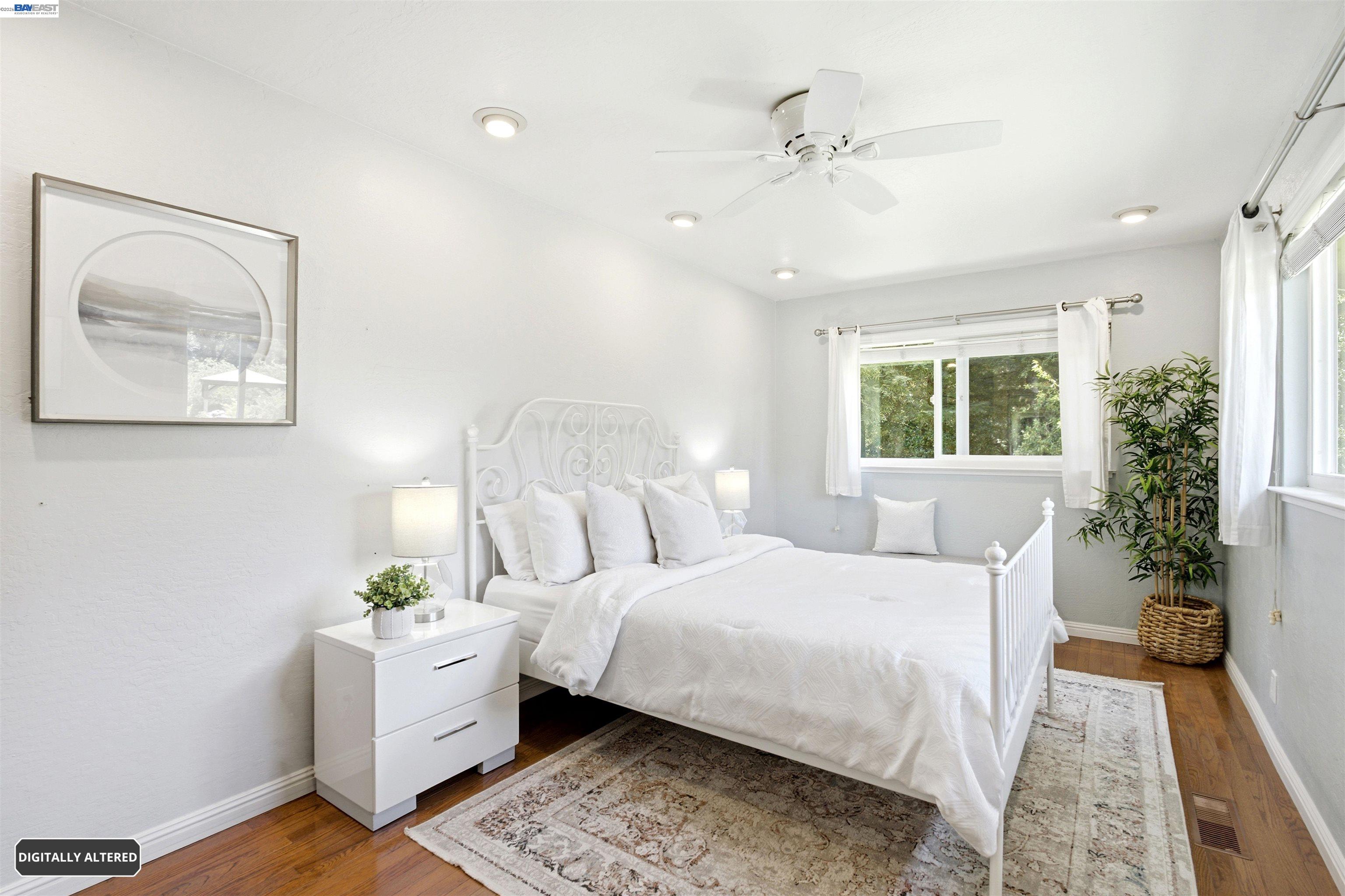 25477 Palomares Rd