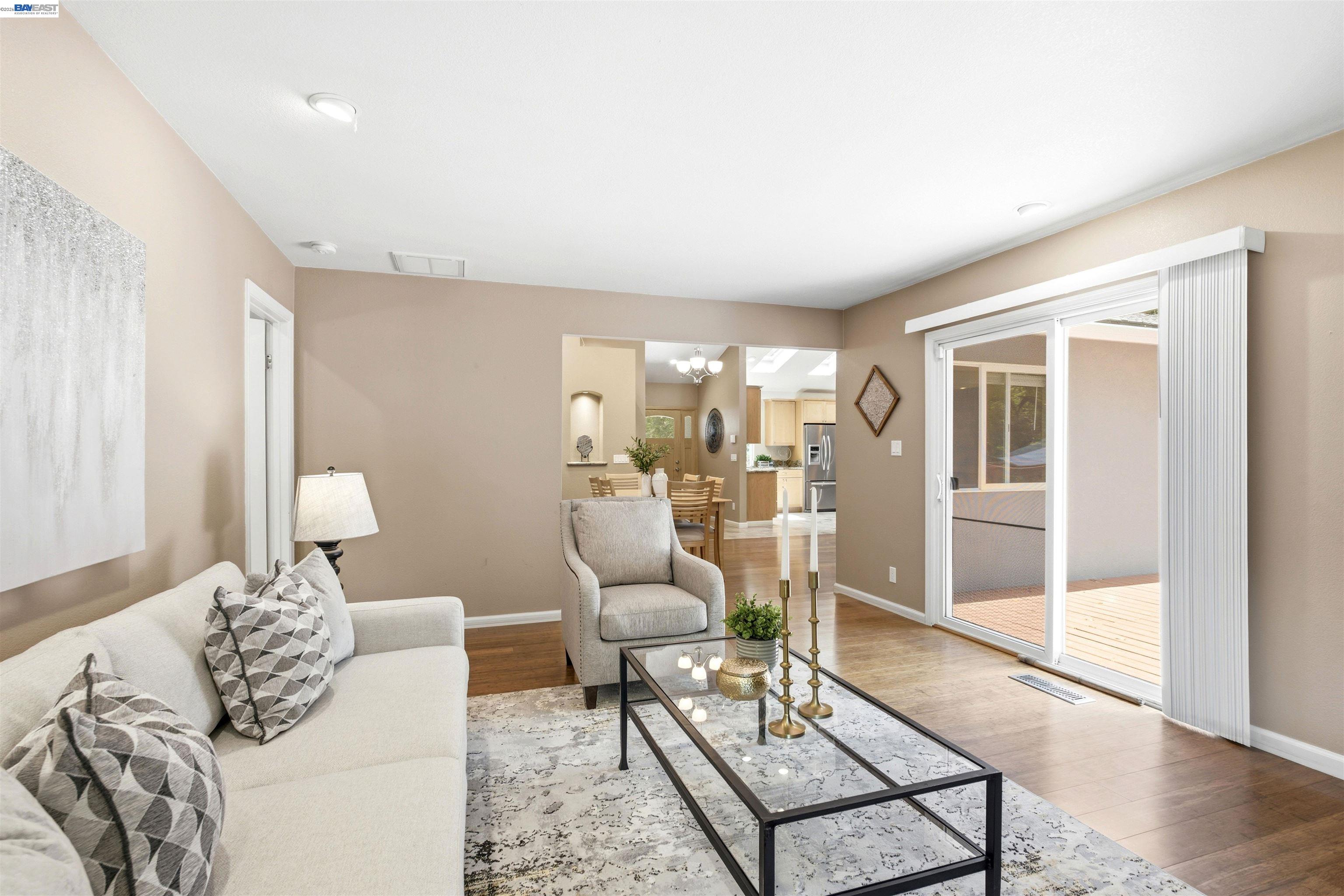 25477 Palomares Rd