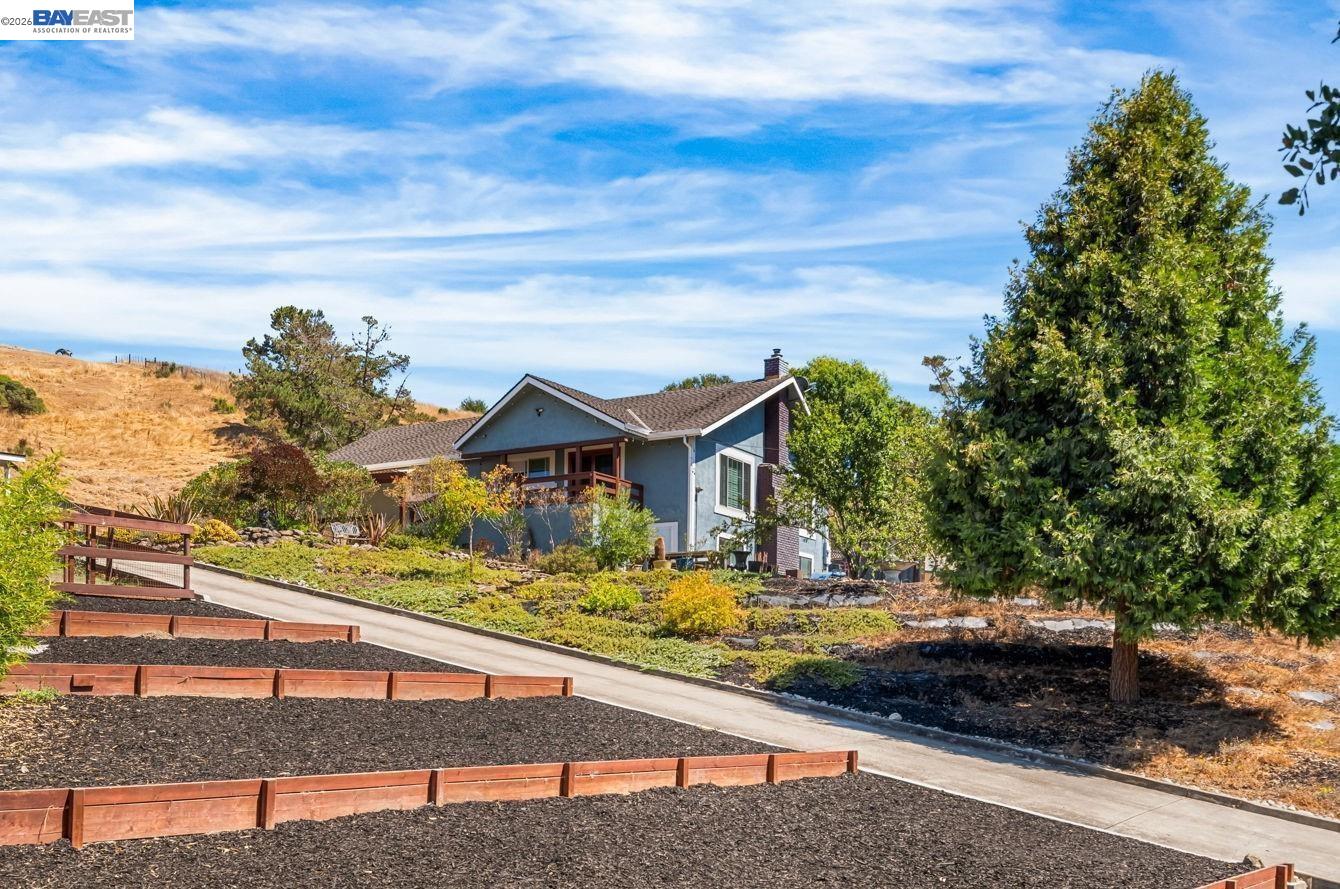 26928 Palomares Rd