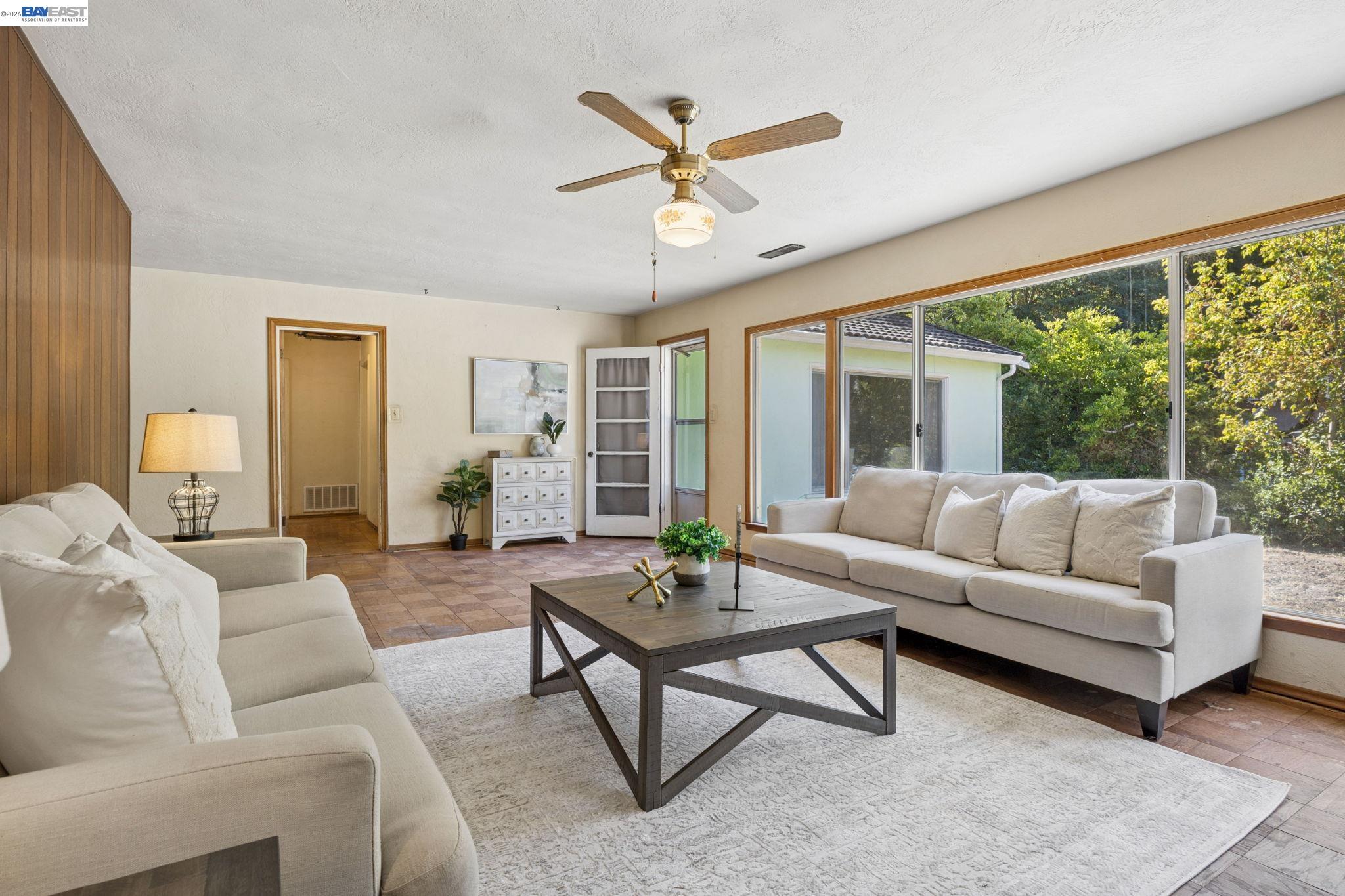 24227 Palomares Rd