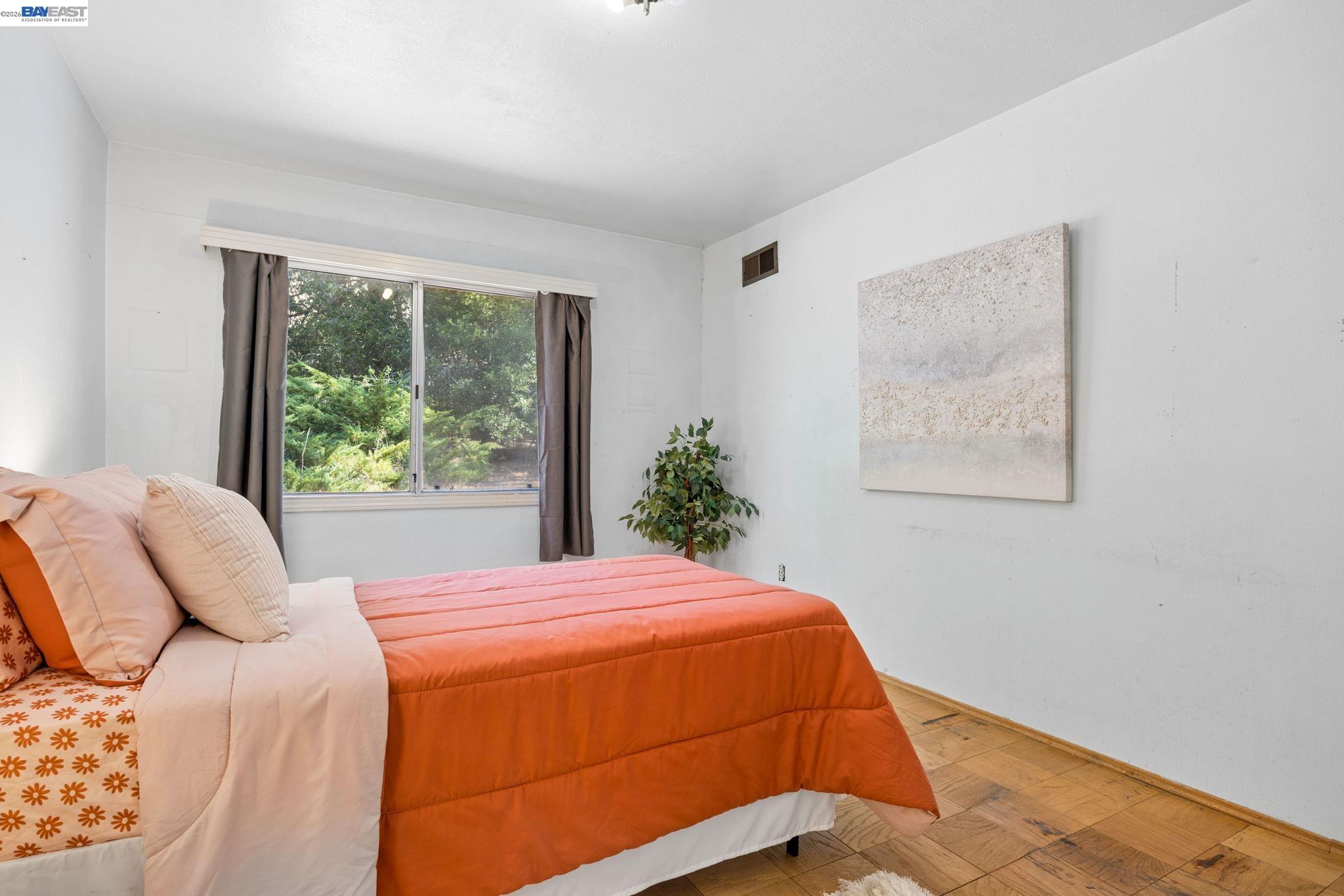24227 Palomares Rd