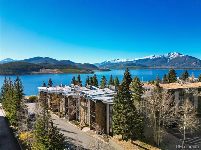 176 E La Bonte Street Unit: 302