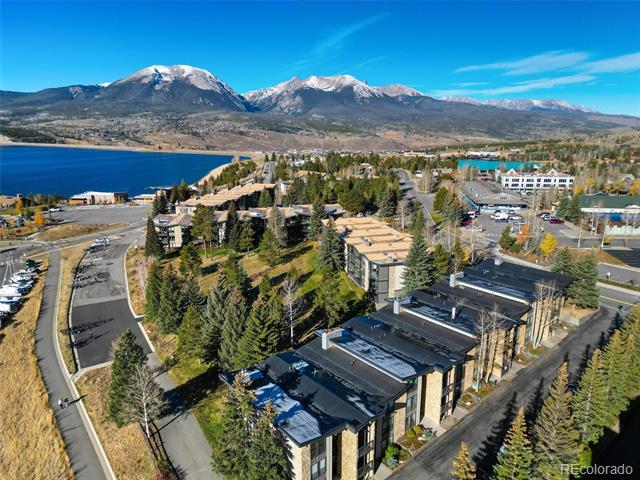 176 E La Bonte Street Unit: 302