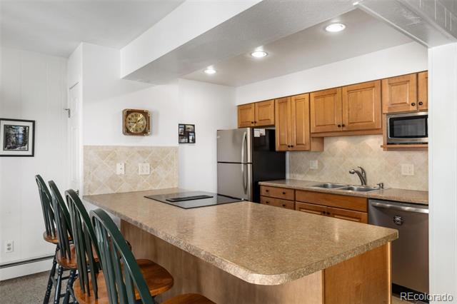 176 E La Bonte Street Unit: 302