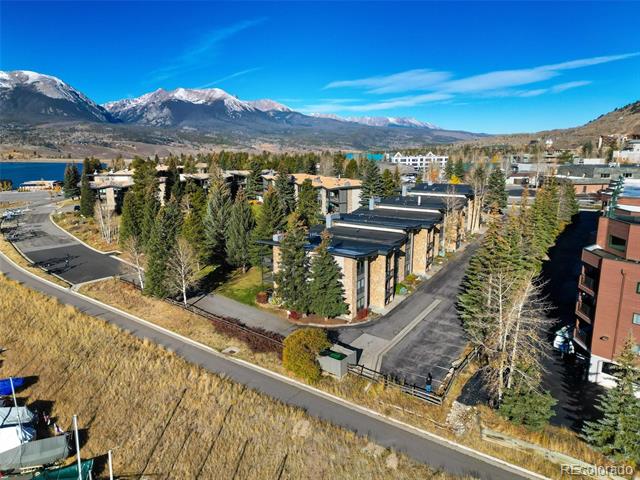 176 E La Bonte Street Unit: 302