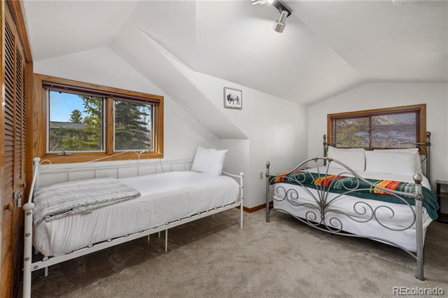 316 Hummingbird Circle