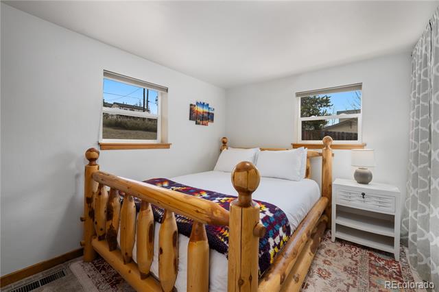 316 Hummingbird Circle