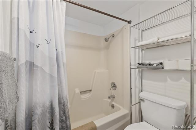 220 E La Bonte Street Unit: 130