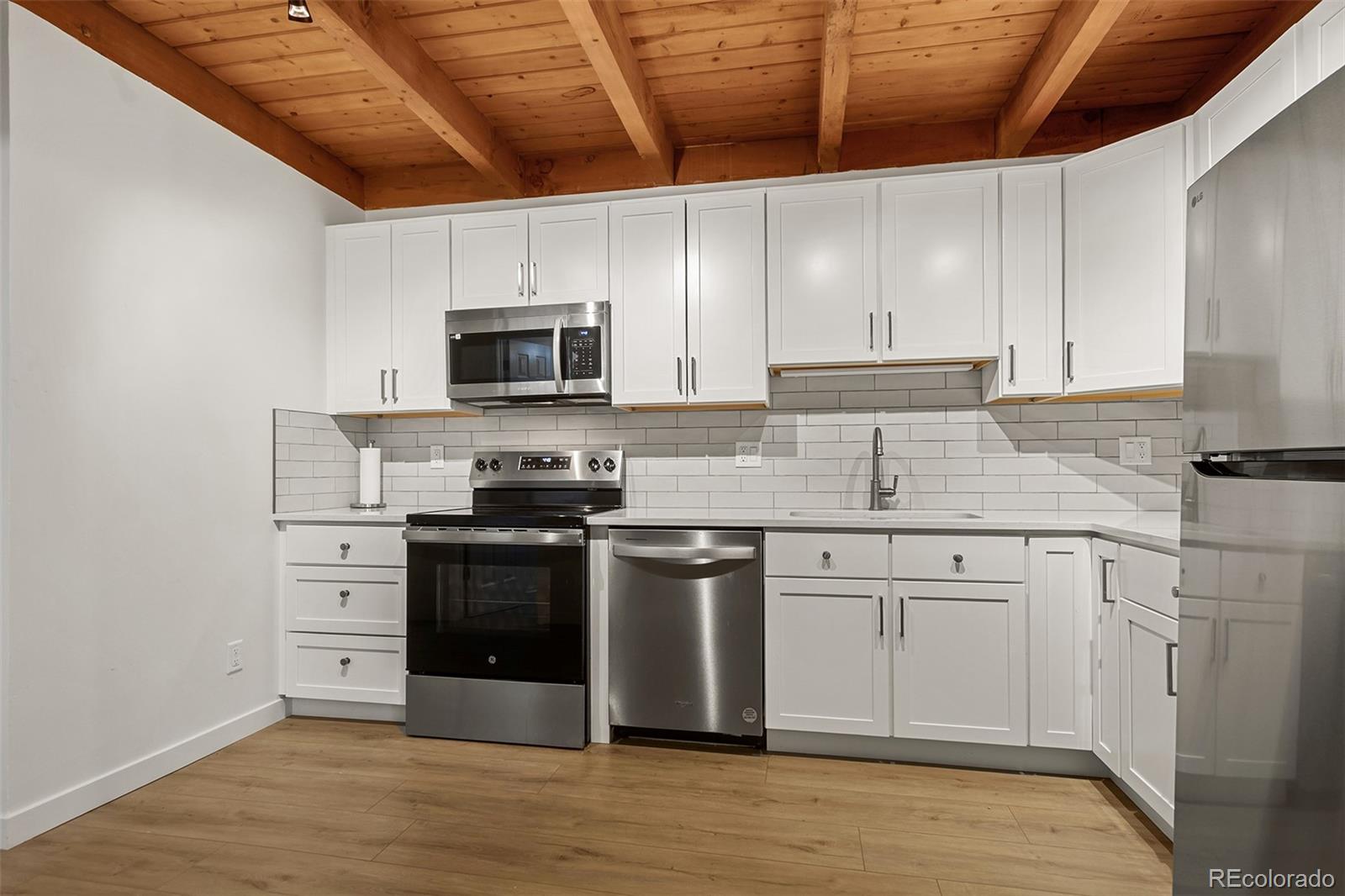 4200 Lodge Pole Circle Unit: 108