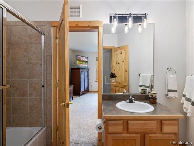 337 Streamside Lane Unit: 103