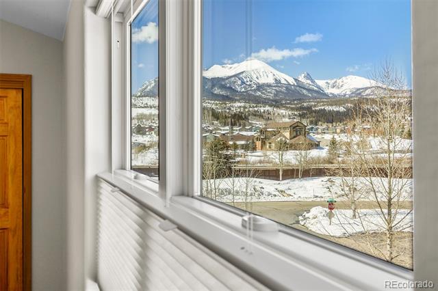 110 Mountain Vista Lane