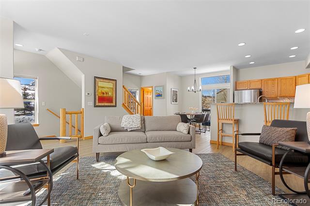 110 Mountain Vista Lane