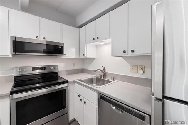 220 E La Bonte Street Unit: 226-228