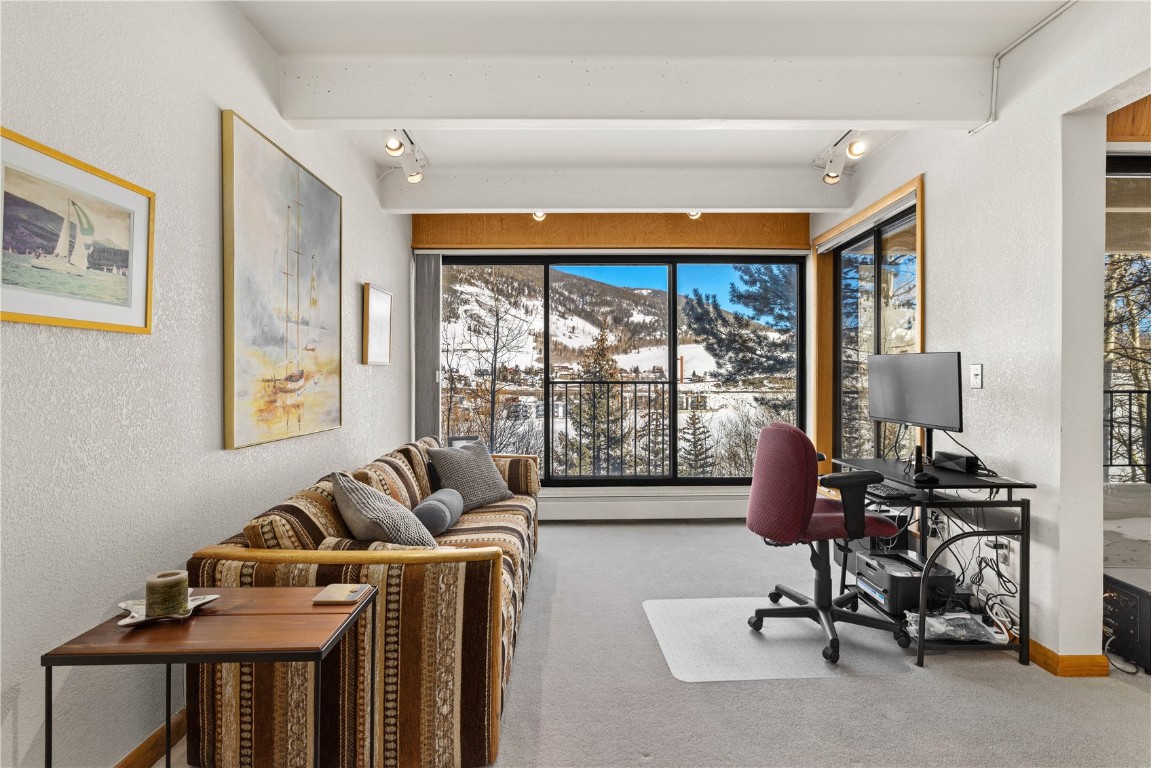 220 E La Bonte STREET 115