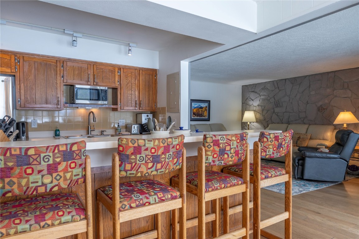 176 E La Bonte STREET 104