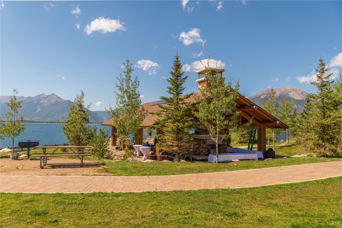 176 E La Bonte STREET 104