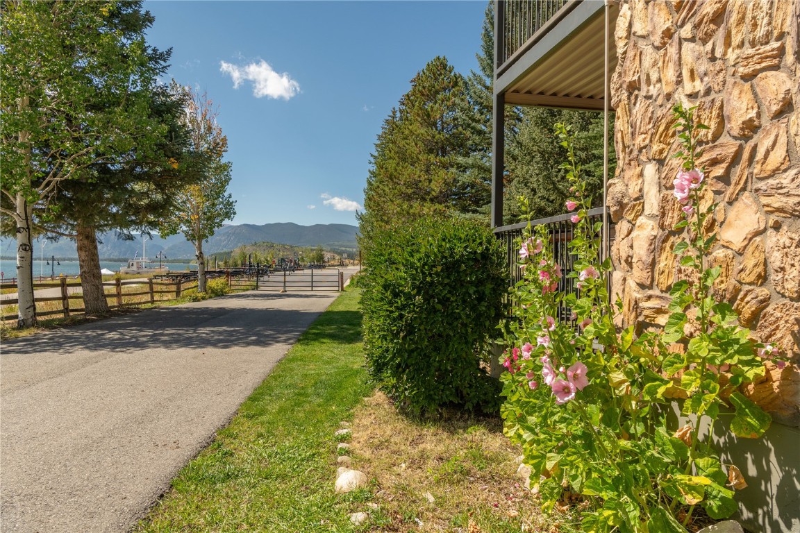 176 E La Bonte STREET 104