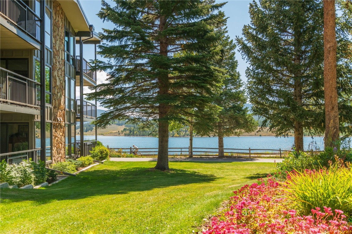 176 E La Bonte STREET 104