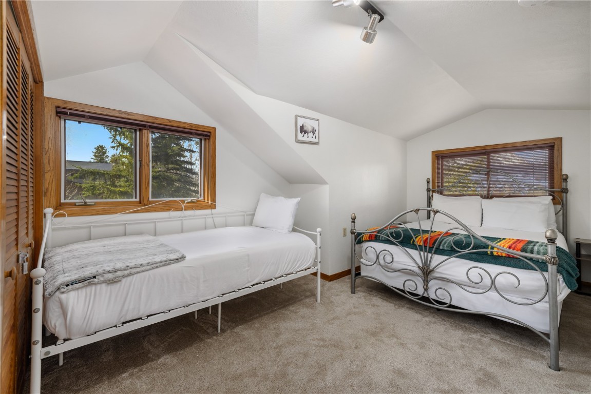 316 Hummingbird CIRCLE