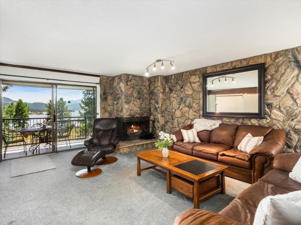 160 E La Bonte STREET 203