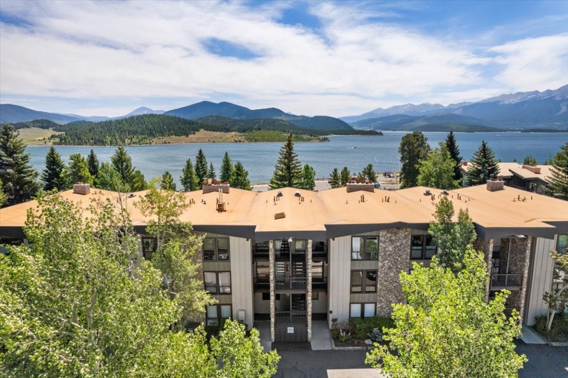 160 E La Bonte STREET 203